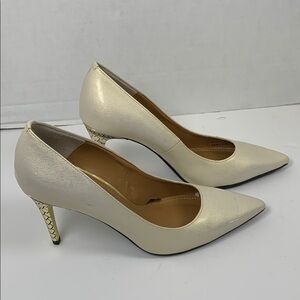 J.Renee Cream Heels Elegant Pointed-Toe Pumps